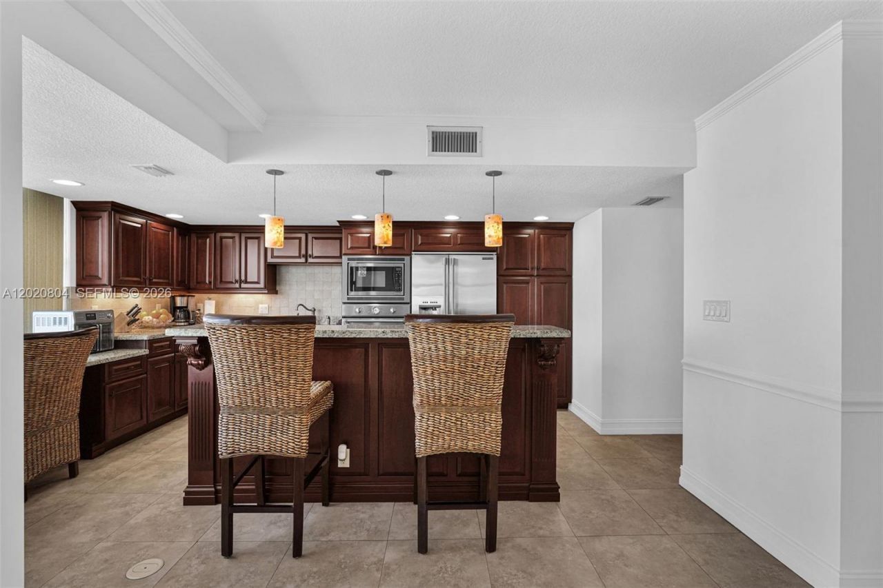 2800 E Sunrise Blvd, Unit 17E, Fort Lauderdale, FL 33304 Photo