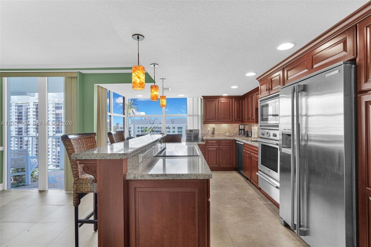 2800 E Sunrise Blvd, Unit 17E, Fort Lauderdale, FL 33304 Photo