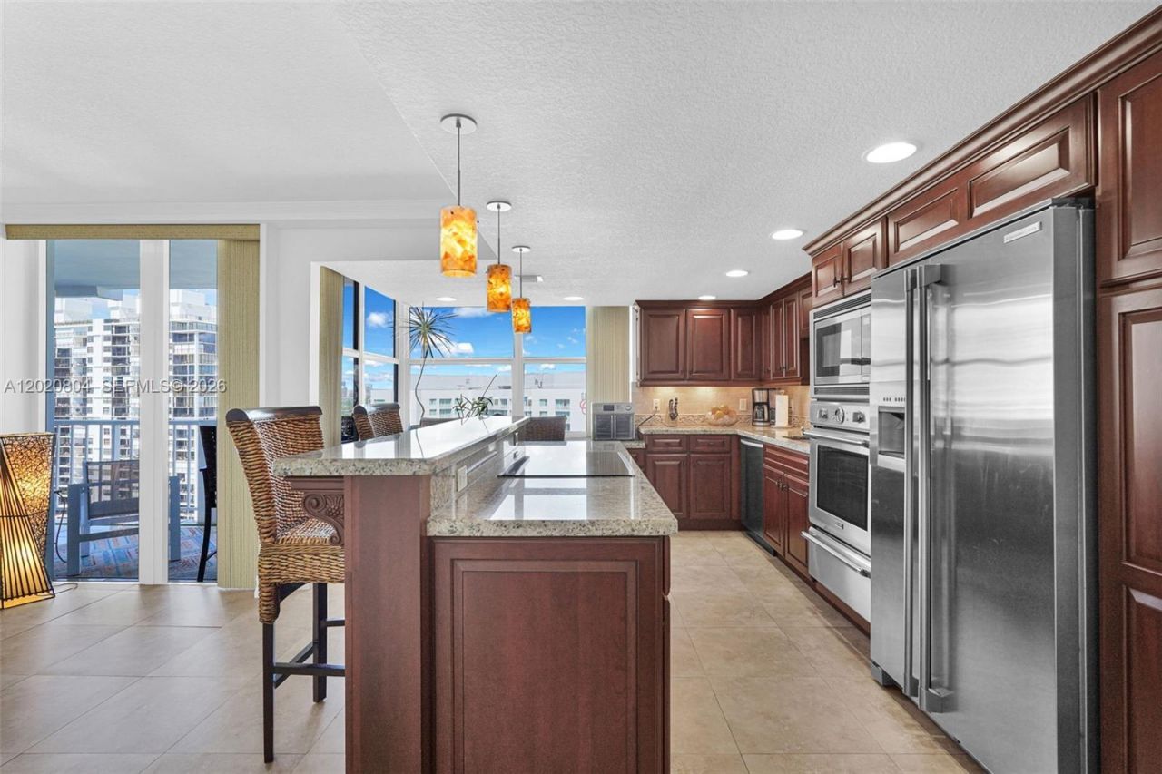 2800 E Sunrise Blvd, Unit 17E, Fort Lauderdale, FL 33304 Photo
