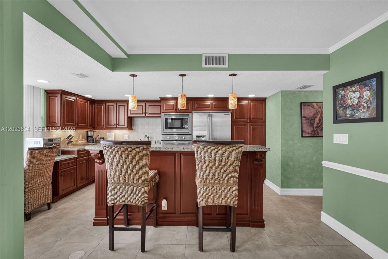2800 E Sunrise Blvd, Unit 17E, Fort Lauderdale, FL 33304 Photo