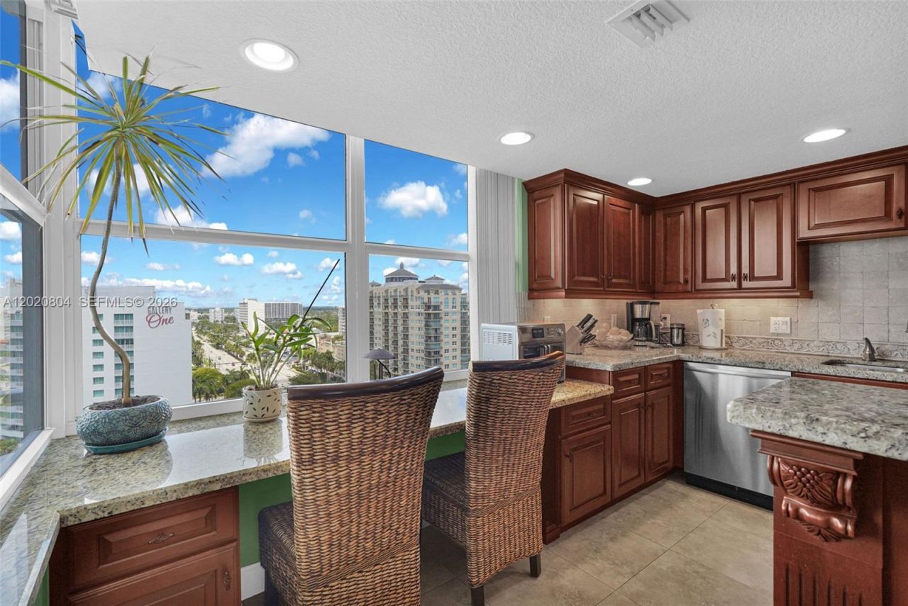 2800 E Sunrise Blvd, Unit 17E, Fort Lauderdale, FL 33304 Photo