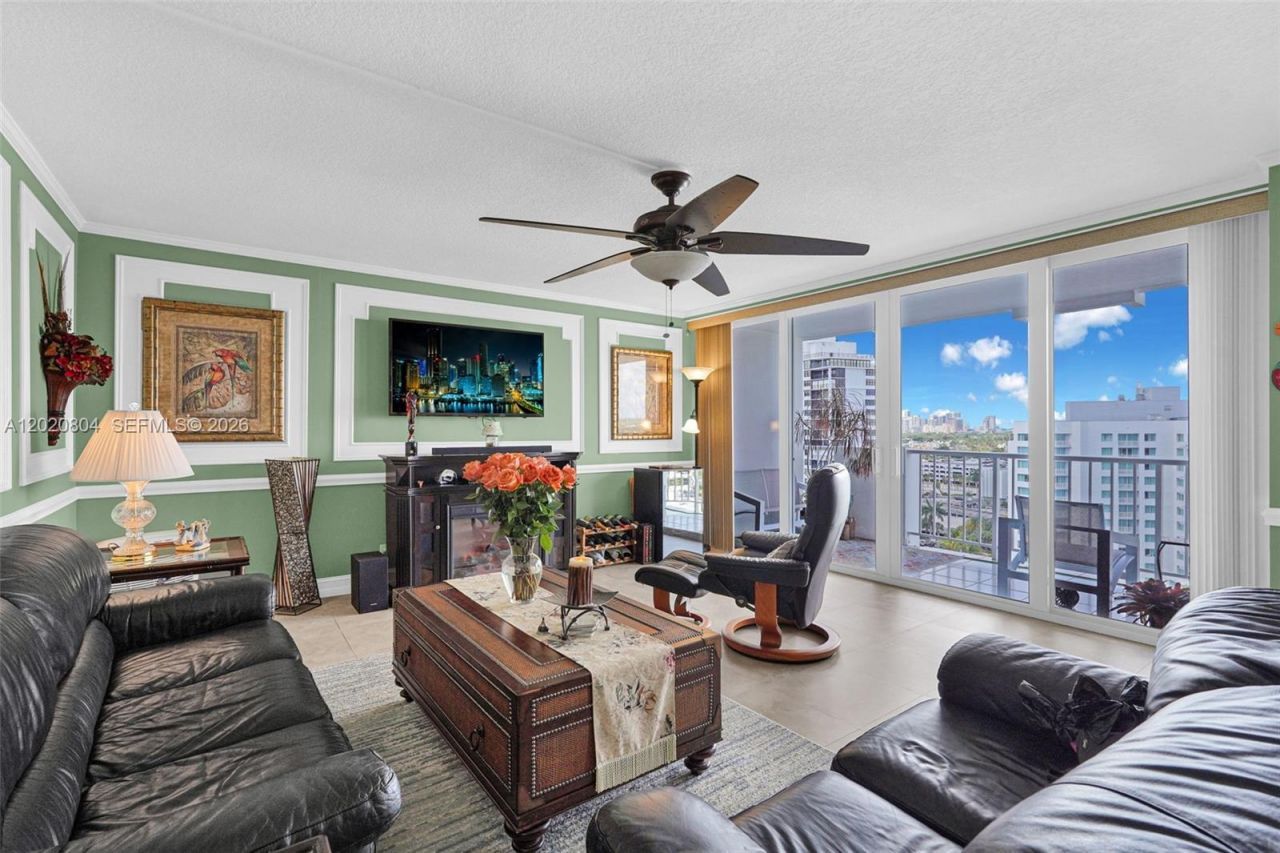 2800 E Sunrise Blvd, Unit 17E, Fort Lauderdale, FL 33304 Photo