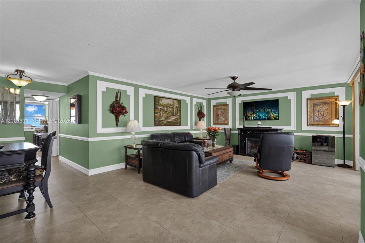 2800 E Sunrise Blvd, Unit 17E, Fort Lauderdale, FL 33304 Photo