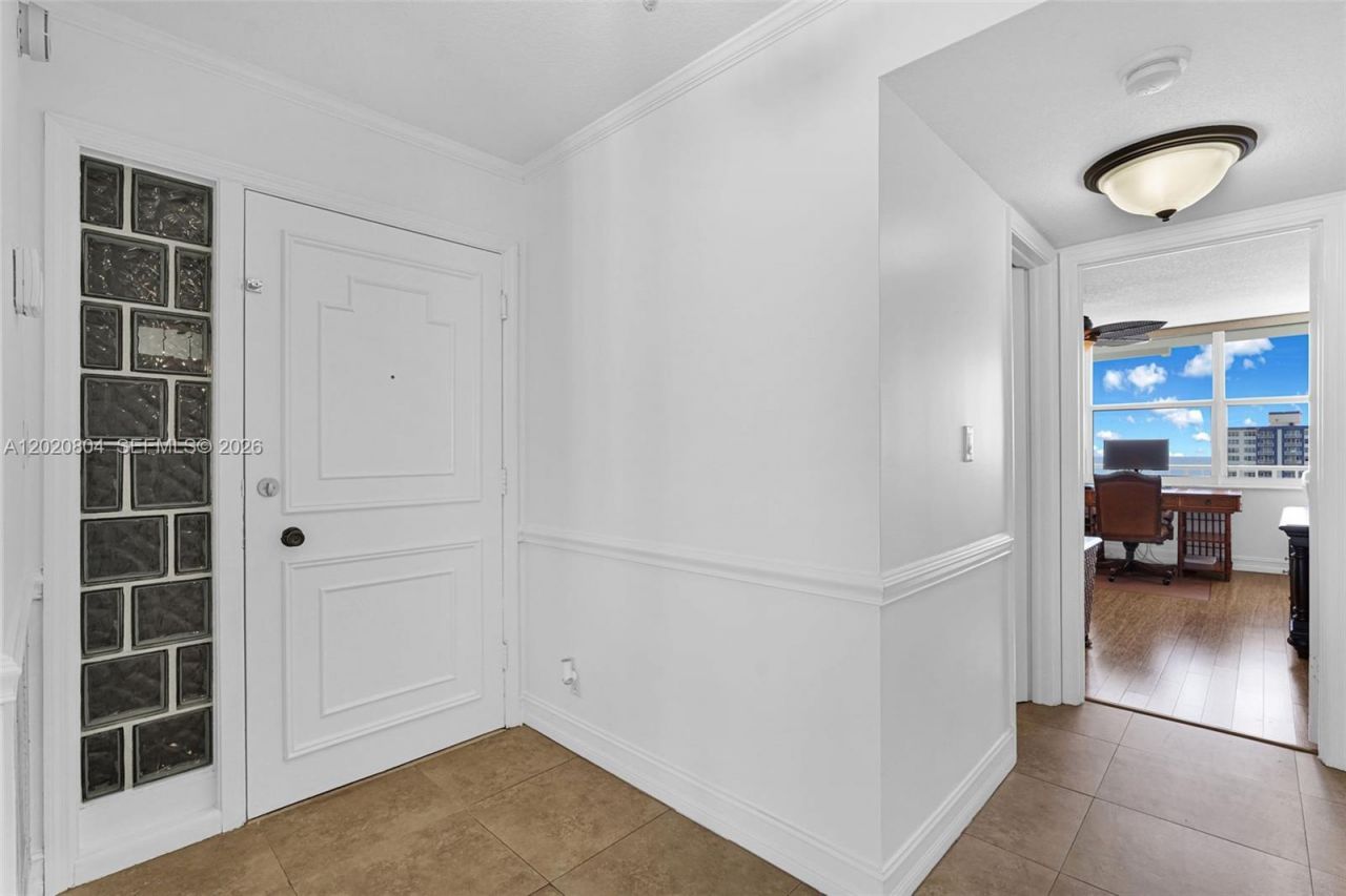 2800 E Sunrise Blvd, Unit 17E, Fort Lauderdale, FL 33304 Photo