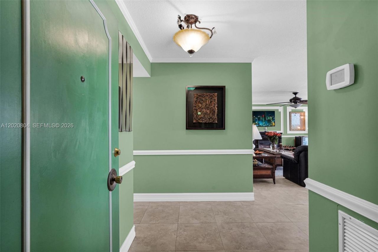 2800 E Sunrise Blvd, Unit 17E, Fort Lauderdale, FL 33304 Photo