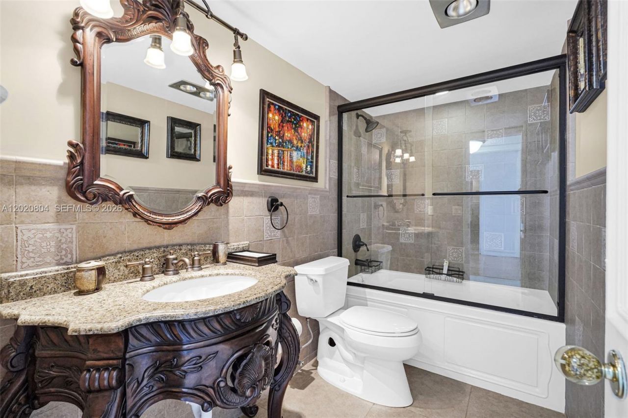 2800 E Sunrise Blvd, Unit 17E, Fort Lauderdale, FL 33304 Photo