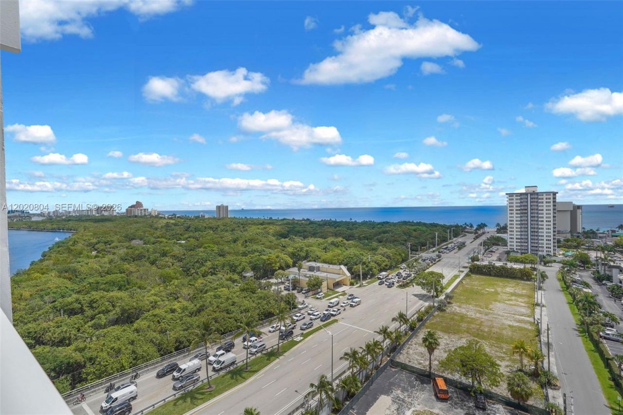 2800 E Sunrise Blvd, Unit 17E, Fort Lauderdale, FL 33304 Photo