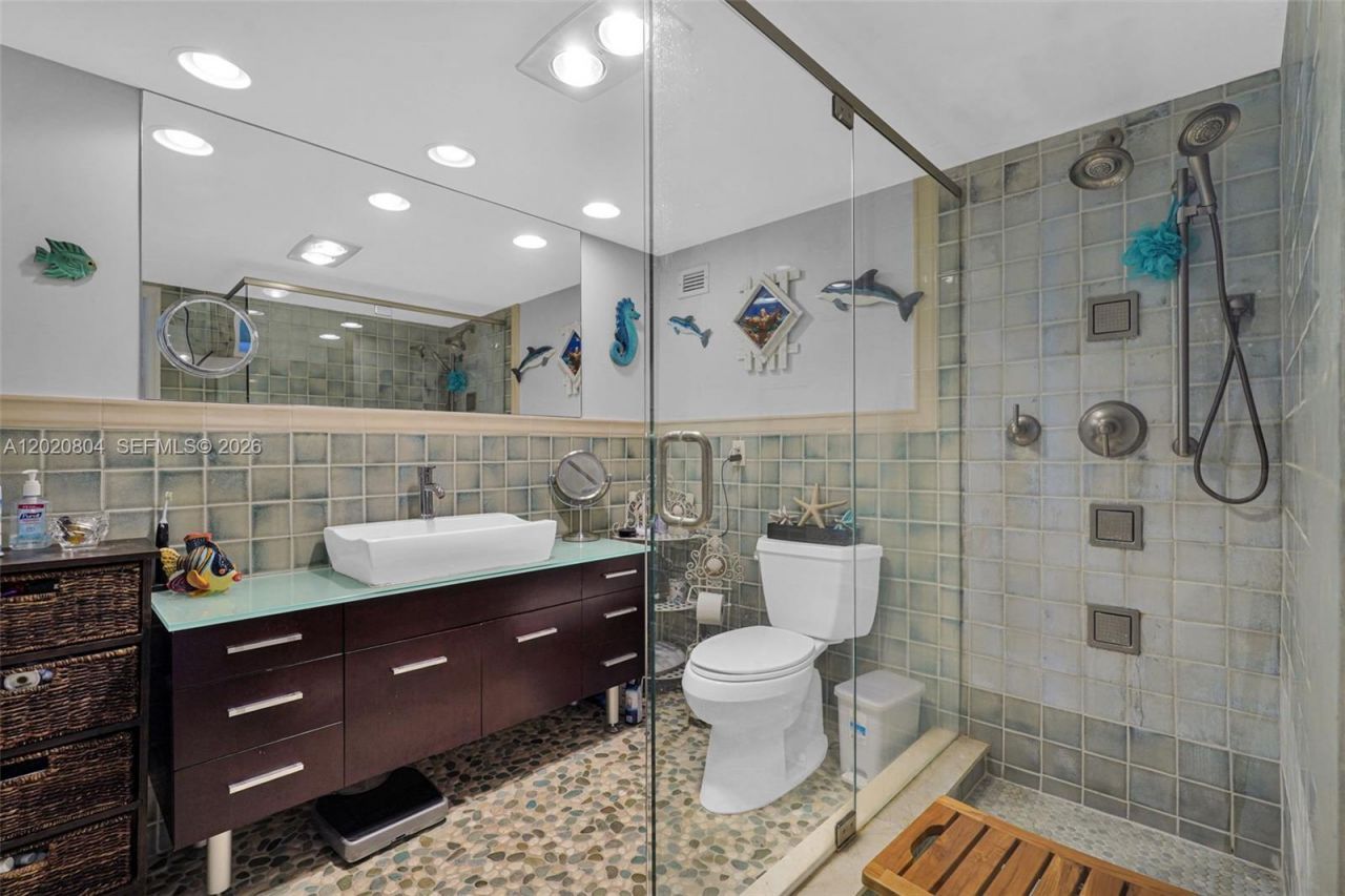 2800 E Sunrise Blvd, Unit 17E, Fort Lauderdale, FL 33304 Photo