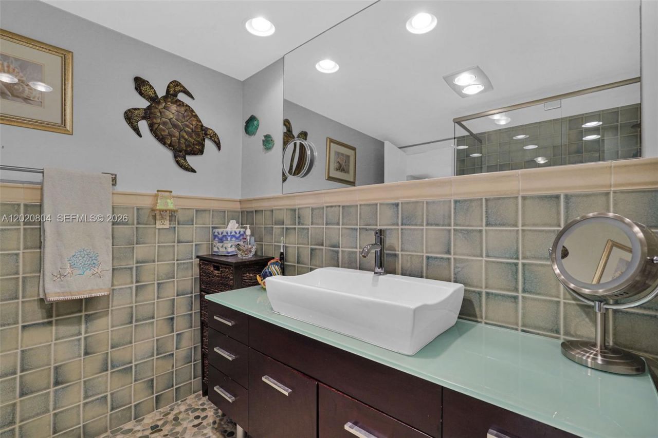 2800 E Sunrise Blvd, Unit 17E, Fort Lauderdale, FL 33304 Photo