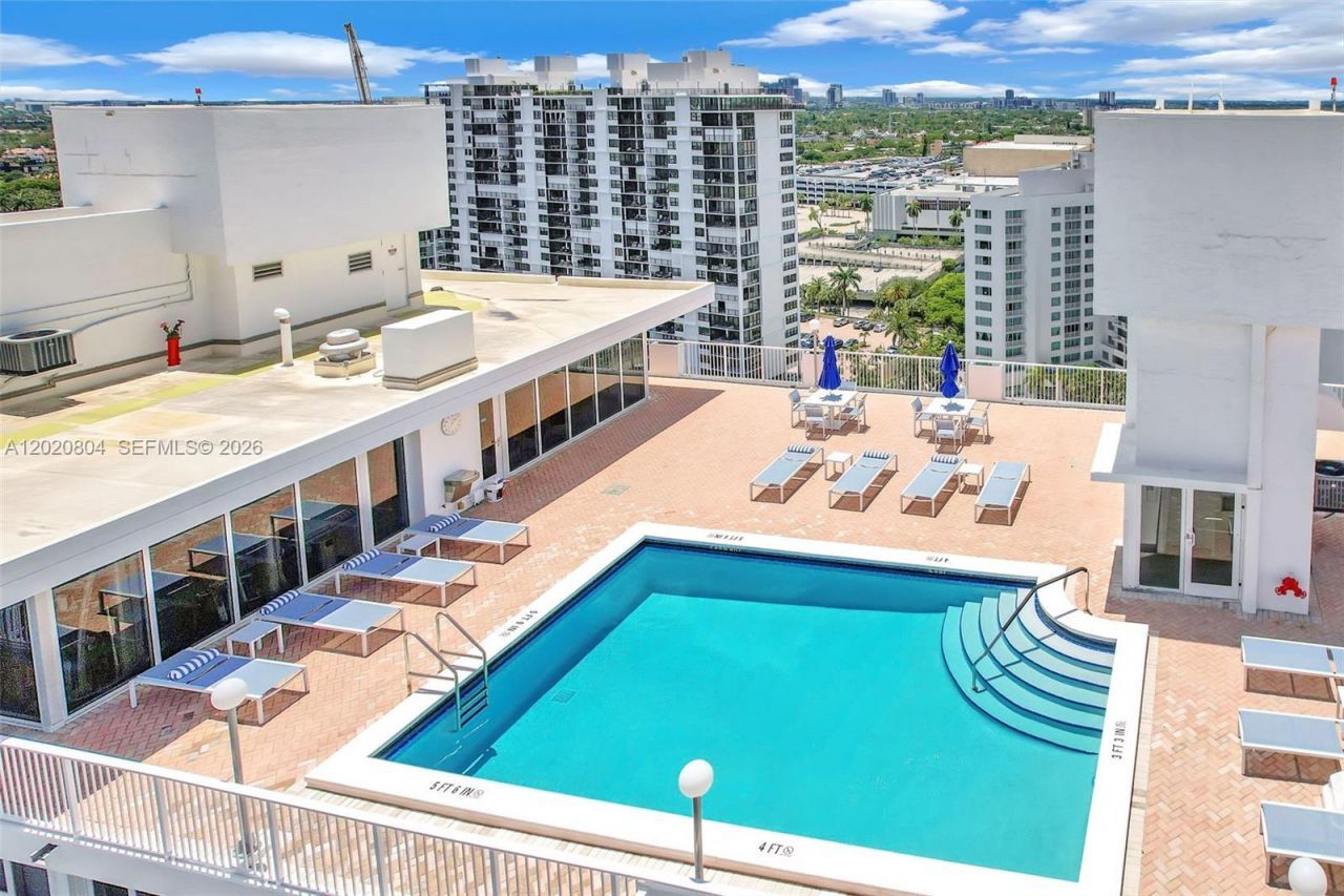 2800 E Sunrise Blvd, Unit 17E, Fort Lauderdale, FL 33304 Photo