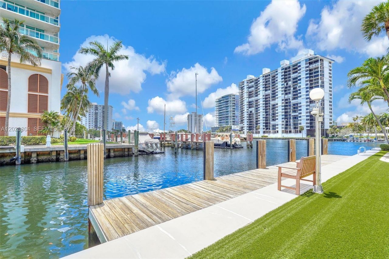 2800 E Sunrise Blvd, Unit 17E, Fort Lauderdale, FL 33304 Photo