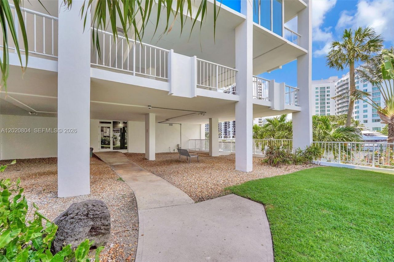 2800 E Sunrise Blvd, Unit 17E, Fort Lauderdale, FL 33304 Photo