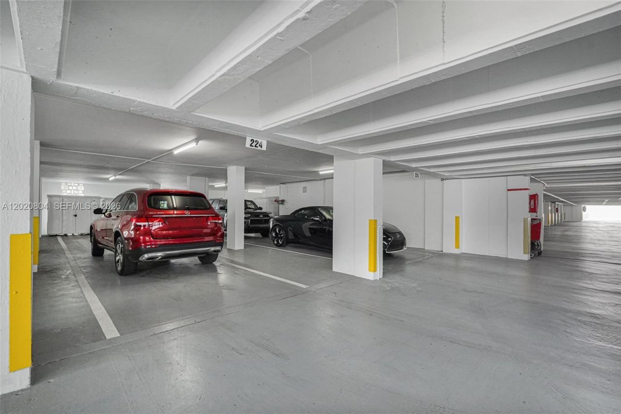 2800 E Sunrise Blvd, Unit 17E, Fort Lauderdale, FL 33304 Photo