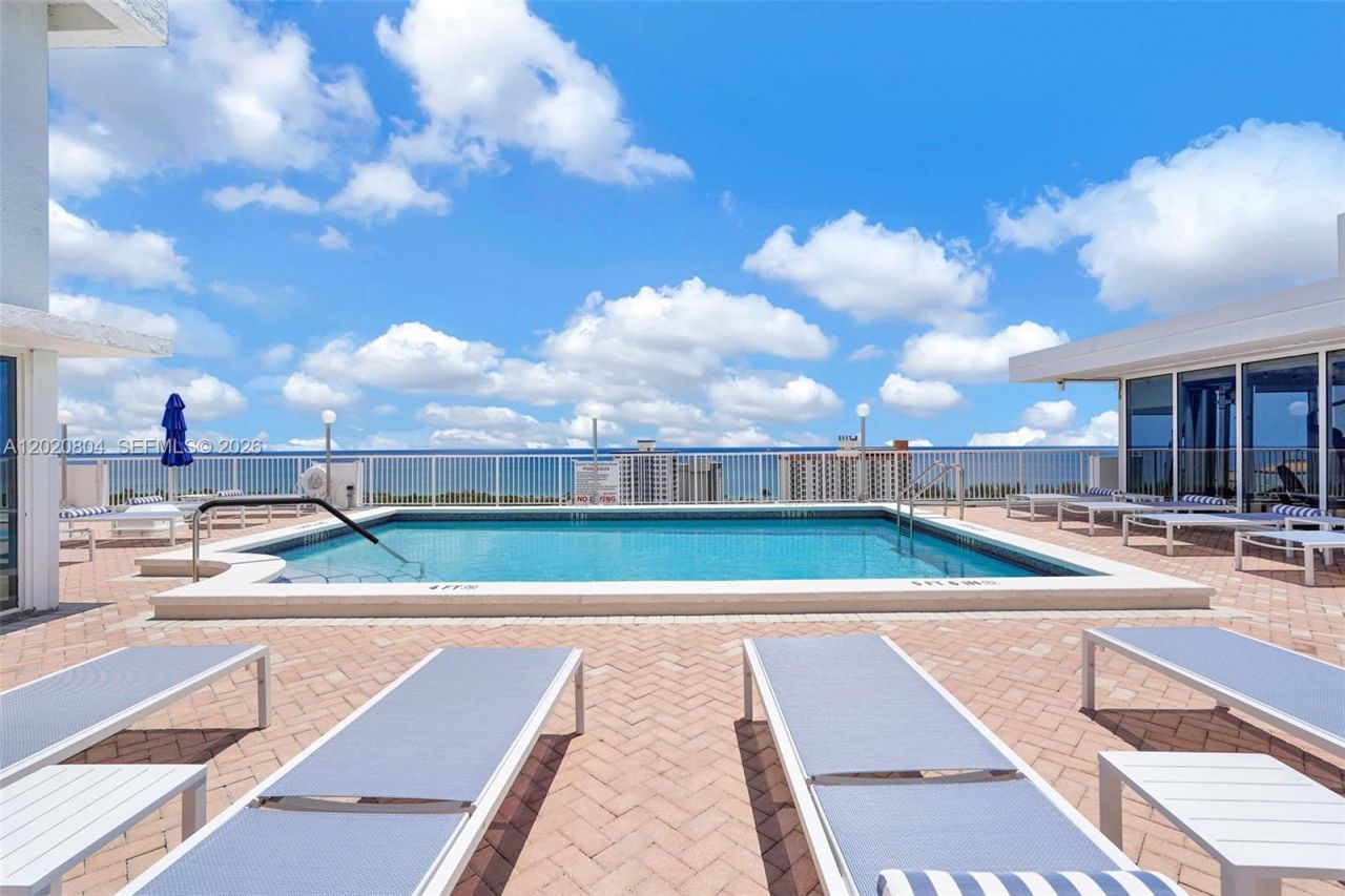2800 E Sunrise Blvd, Unit 17E, Fort Lauderdale, FL 33304 Photo