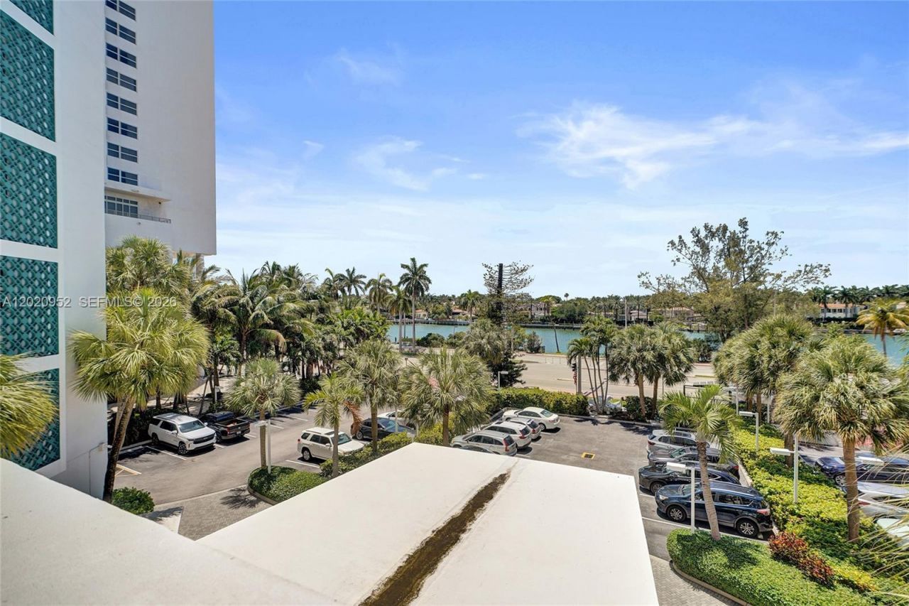 4925 Collins Ave, Unit 3H, Miami Beach, FL 33140 Photo