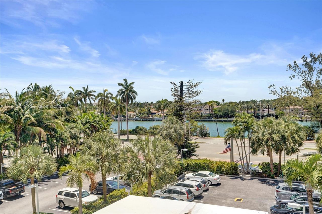 4925 Collins Ave, Unit 3H, Miami Beach, FL 33140 Photo