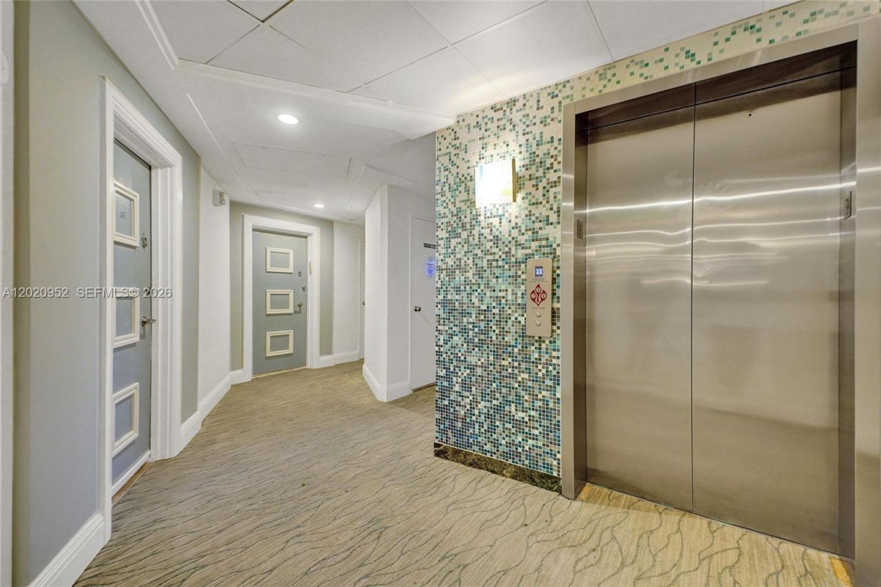 4925 Collins Ave, Unit 3H, Miami Beach, FL 33140 Photo