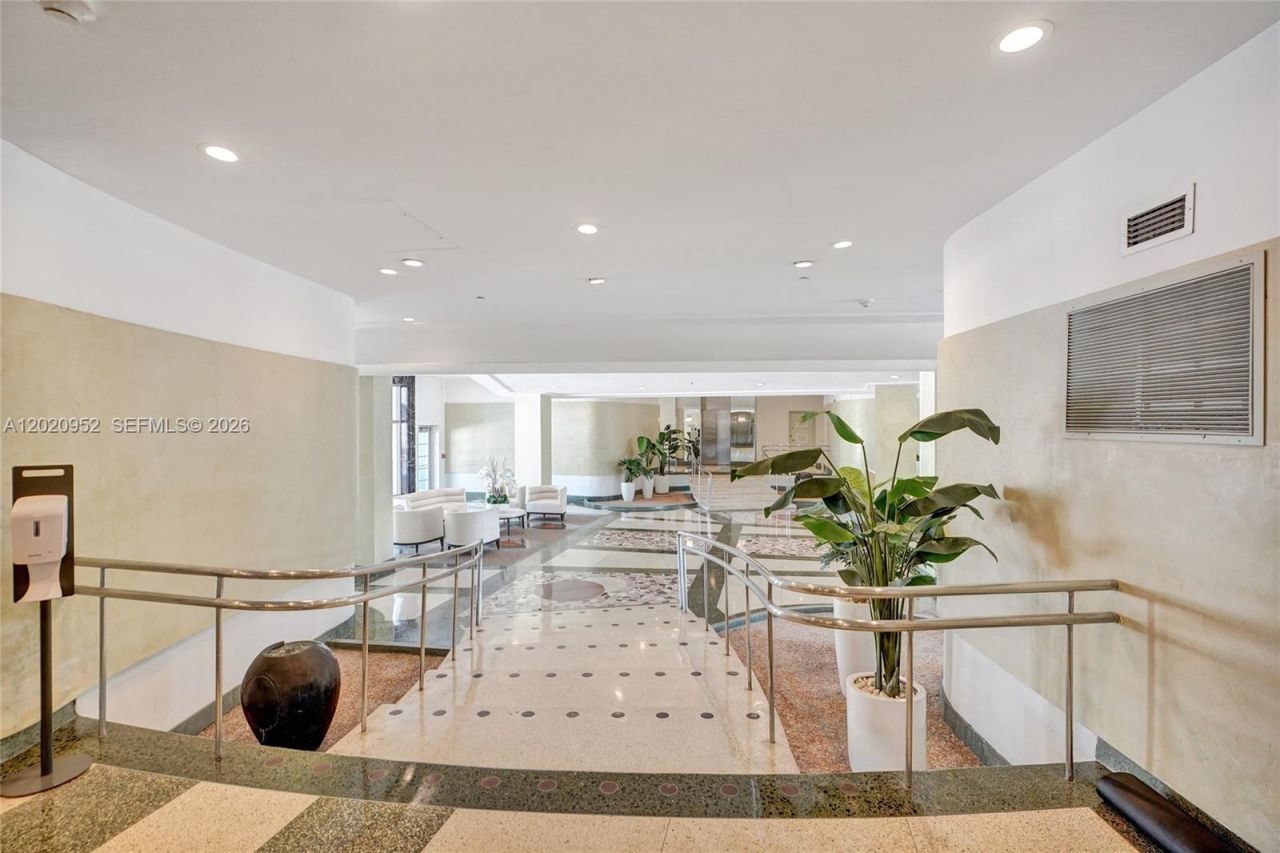 4925 Collins Ave, Unit 3H, Miami Beach, FL 33140 Photo