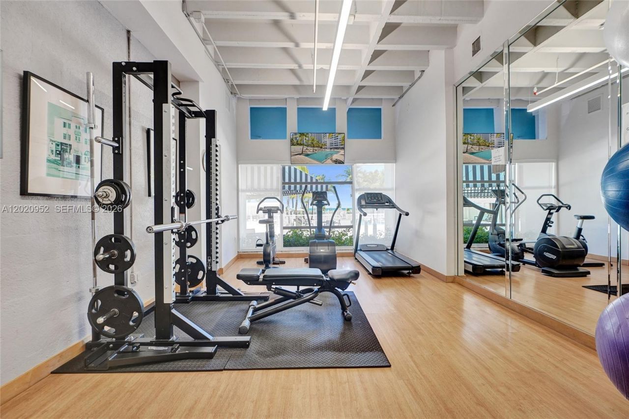 4925 Collins Ave, Unit 3H, Miami Beach, FL 33140 Photo