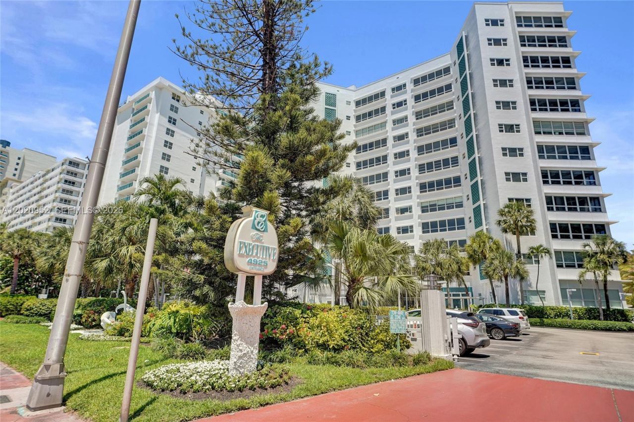 4925 Collins Ave, Unit 3H, Miami Beach, FL 33140 Photo