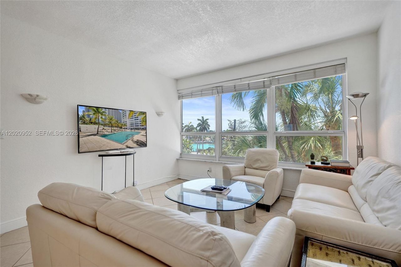 4925 Collins Ave, Unit 3H, Miami Beach, FL 33140 Photo