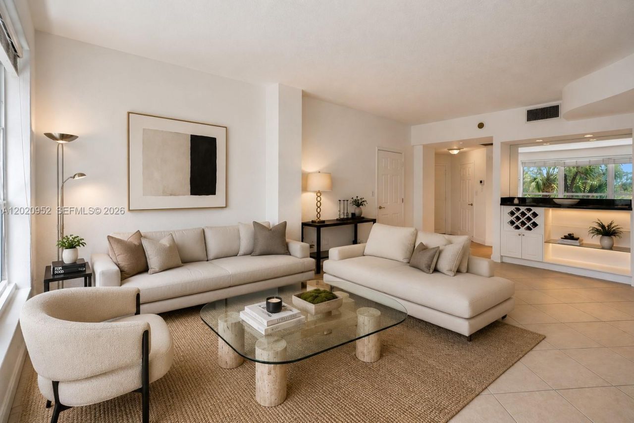 4925 Collins Ave, Unit 3H, Miami Beach, FL 33140 Photo
