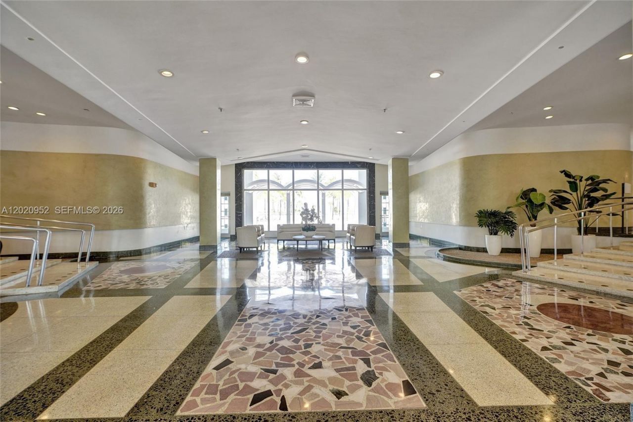 4925 Collins Ave, Unit 3H, Miami Beach, FL 33140 Photo