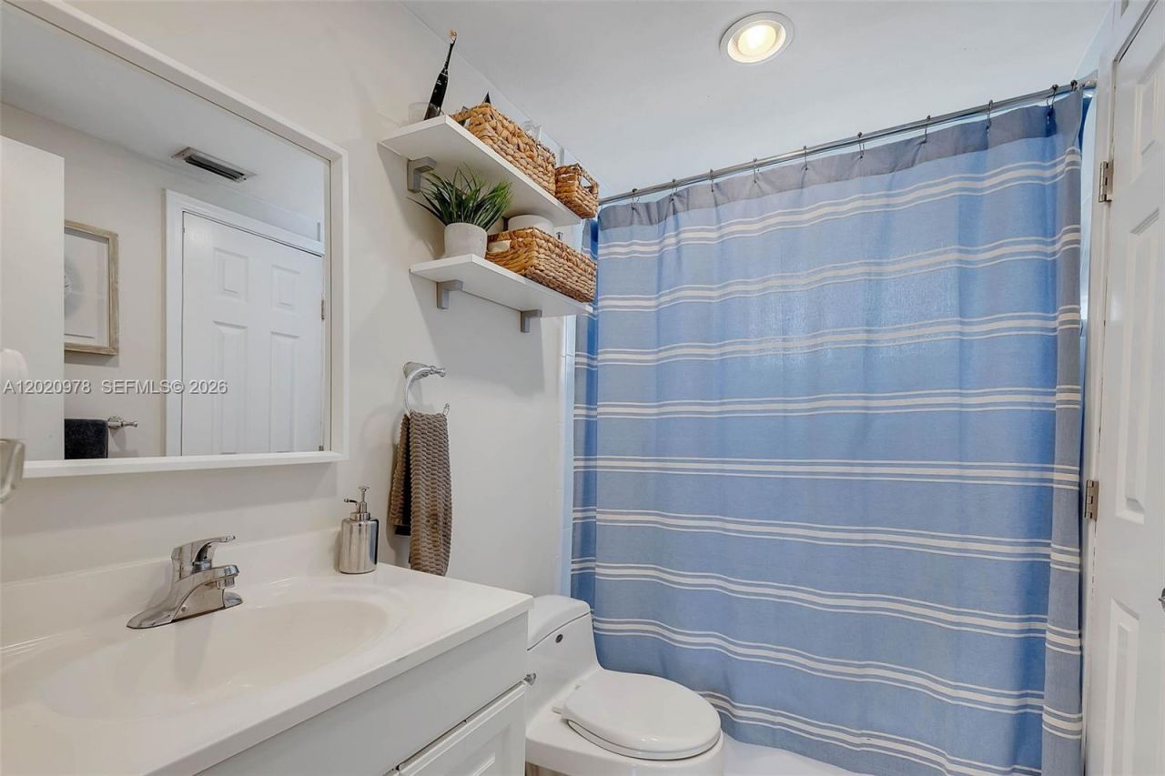 7701 Camino Real, Unit A-416, Miami, FL 33143 Photo