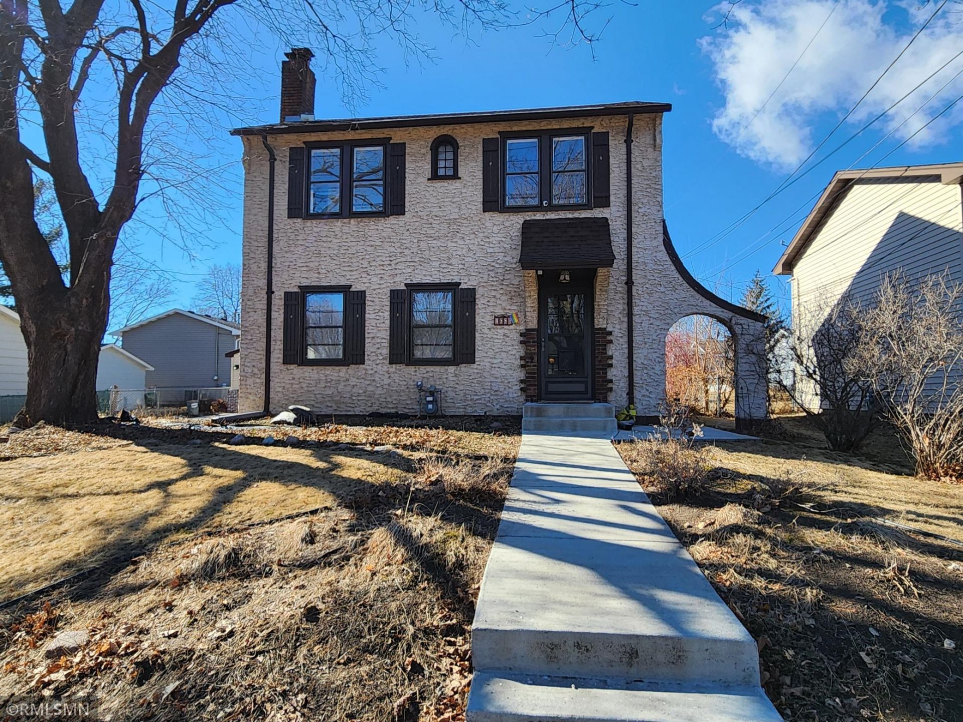 1665 Victoria Street N Saint Paul, MN 55117