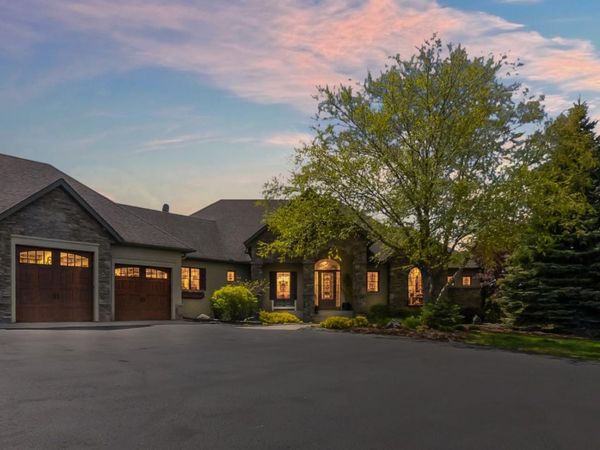 19700 Oak Grove Avenue, Prior Lake, MN 55372