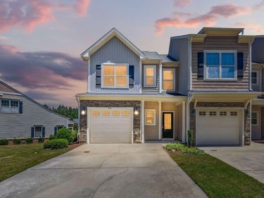 226 Beaconwood Lane, Holly Springs, NC 27540
