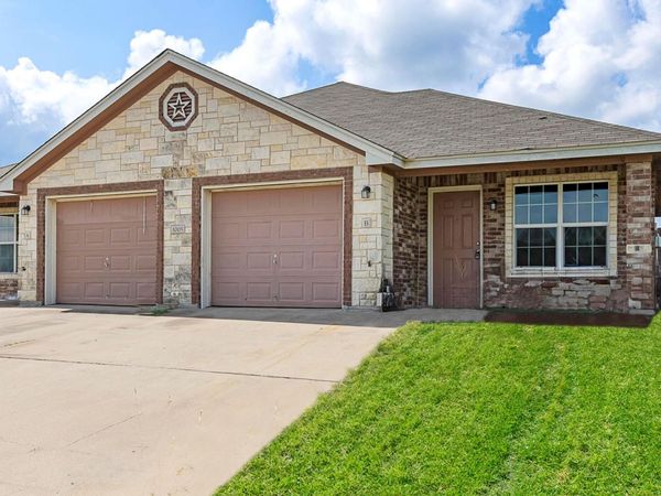 1005 Leah DR, Unit B, Troy, TX 76579