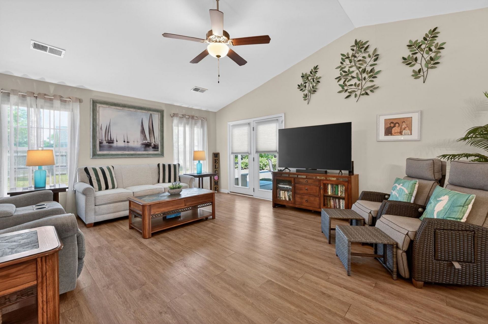 1904 Capella Ct.  Photo 21