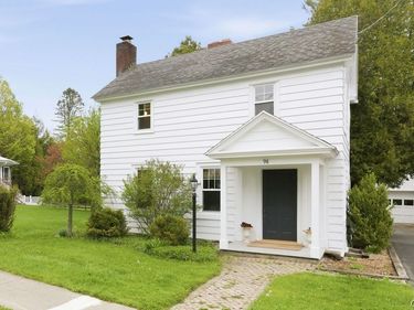98 Lincklaen Street , Cazenovia, NY 13035