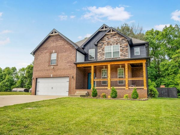 3552 Aurora Dr , Clarksville, TN 37040