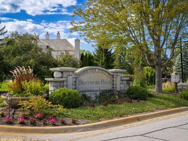 1100 Macalpin Drive , Inverness, IL 60010