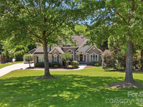 2066 Applebrook Drive , Wesley Chapel, NC 28110