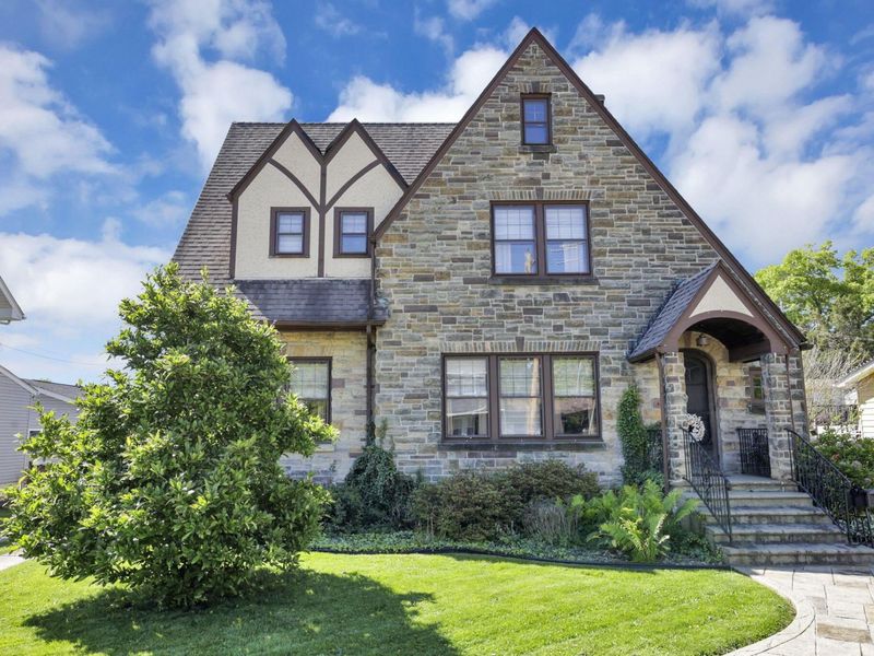 1079 W Main Street , Newark, OH 43055 Photo 1