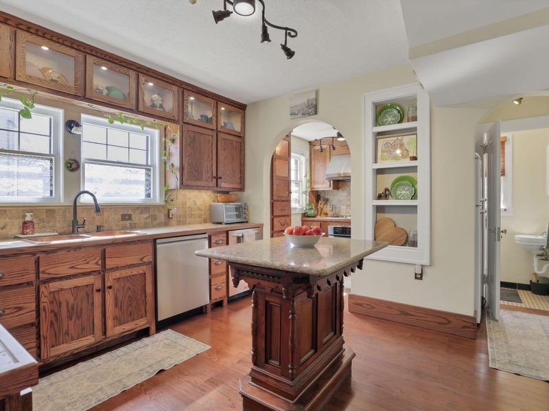 1079 W Main Street , Newark, OH 43055 Photo 18