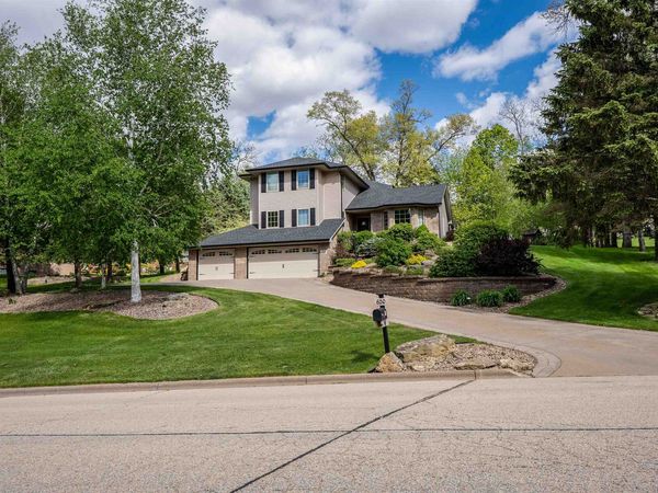 620 Pyrite Road, Platteville, WI 53818