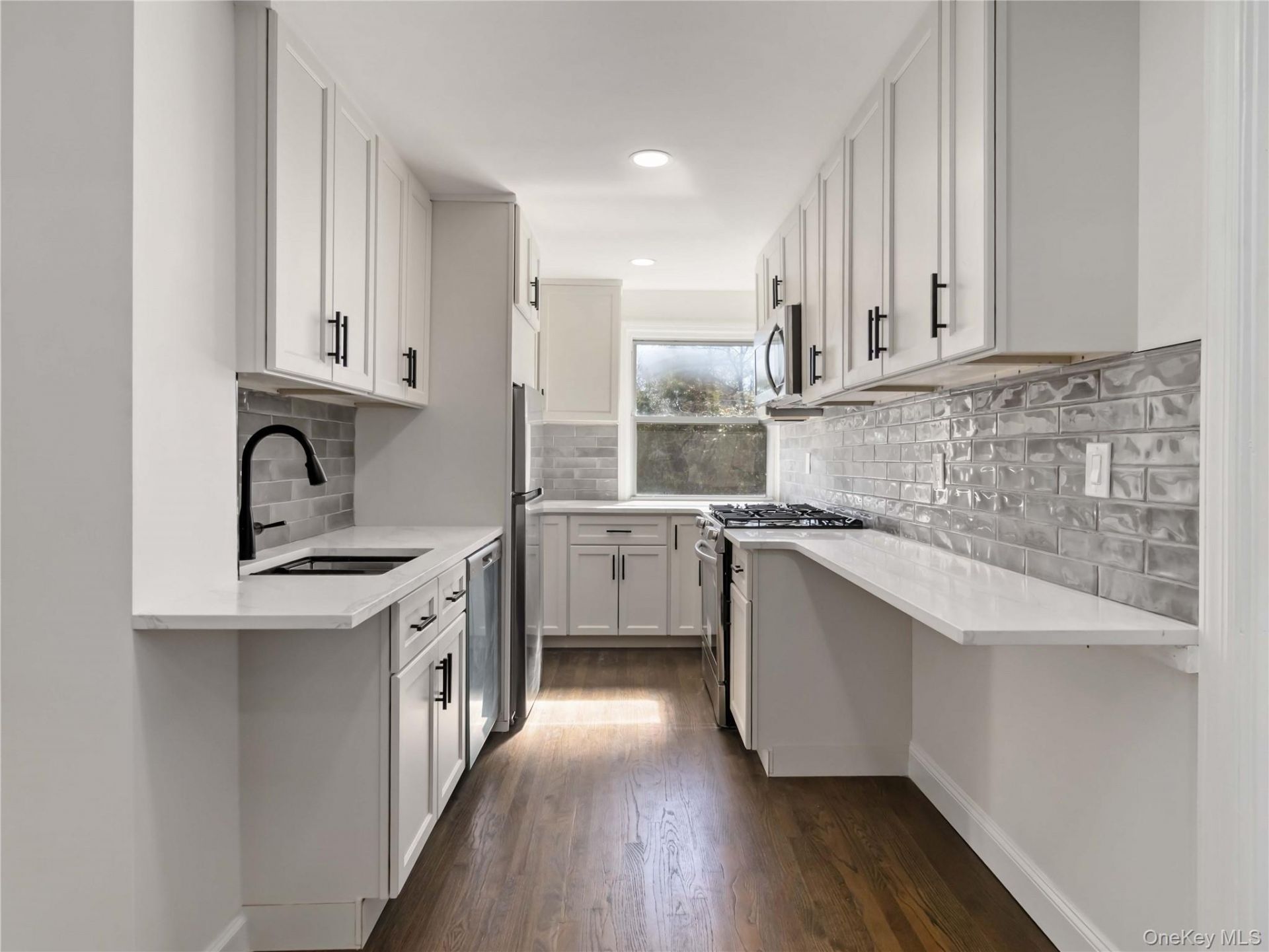 37 New Avenue , Yonkers, NY 10704 Main Photo