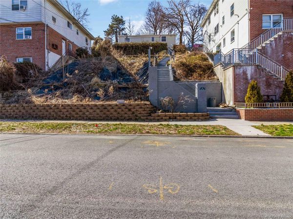 37 New Avenue , Yonkers, NY 10704