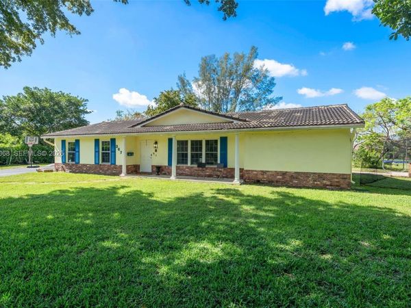 3671 NW 98th Ter , Coral Springs, FL 33065