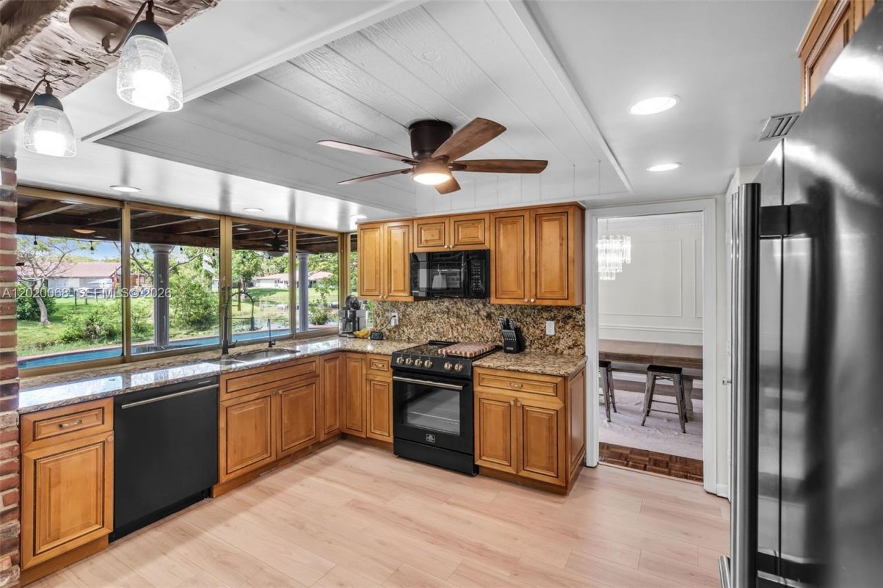 3671 NW 98th Ter , Coral Springs, FL 33065 Photo
