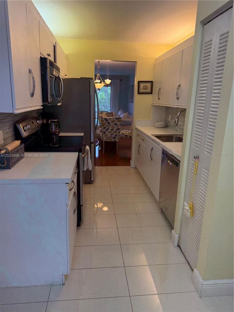 12501 SW 14th St, Unit 314R, Pembroke Pines, FL 33027 Photo