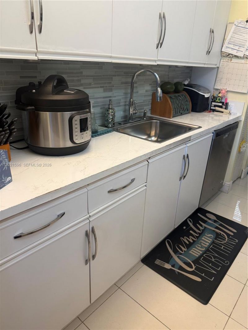 12501 SW 14th St , Unit 314R, Pembroke Pines, FL 33027 Photo