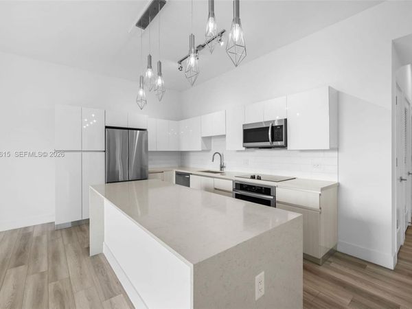 101 Diplomat Pkwy , Unit 308, Hallandale Beach, FL 33009