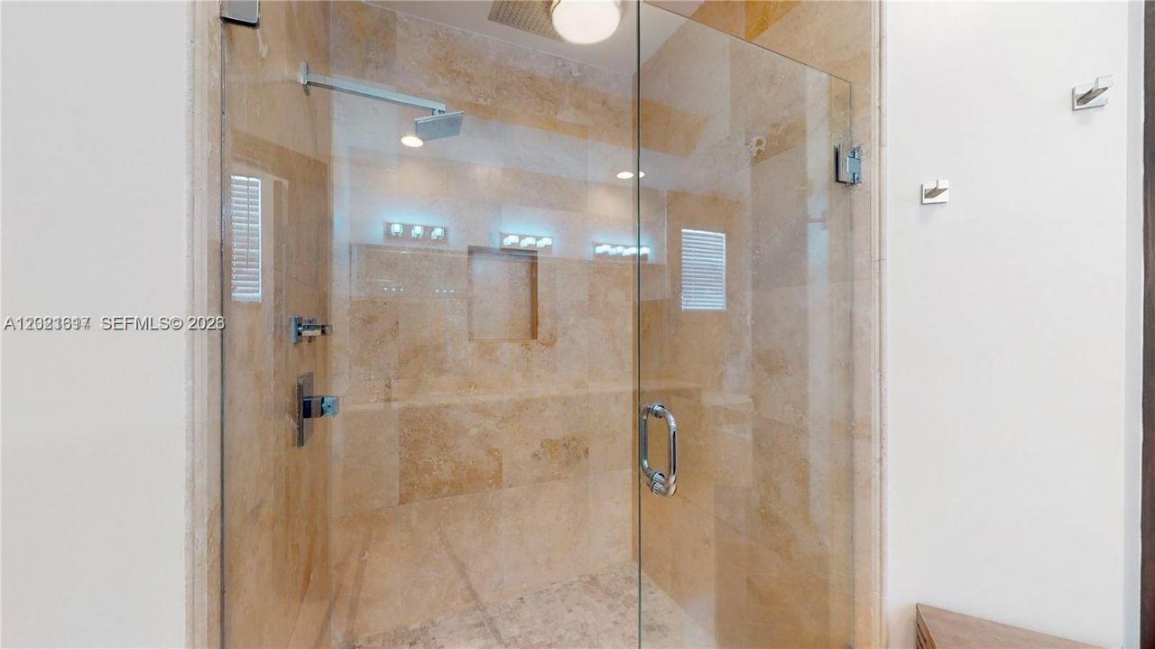 11530 NW 82nd Ter , Doral, FL 33178 Photo