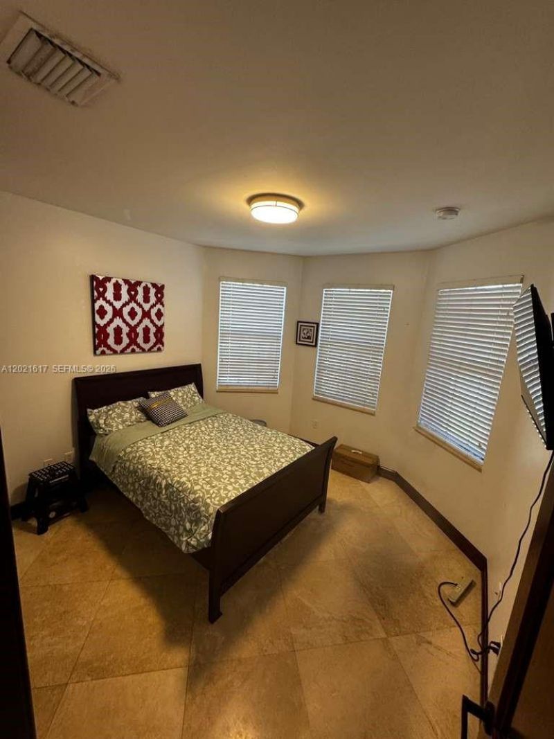11530 NW 82nd Ter , Doral, FL 33178 Photo