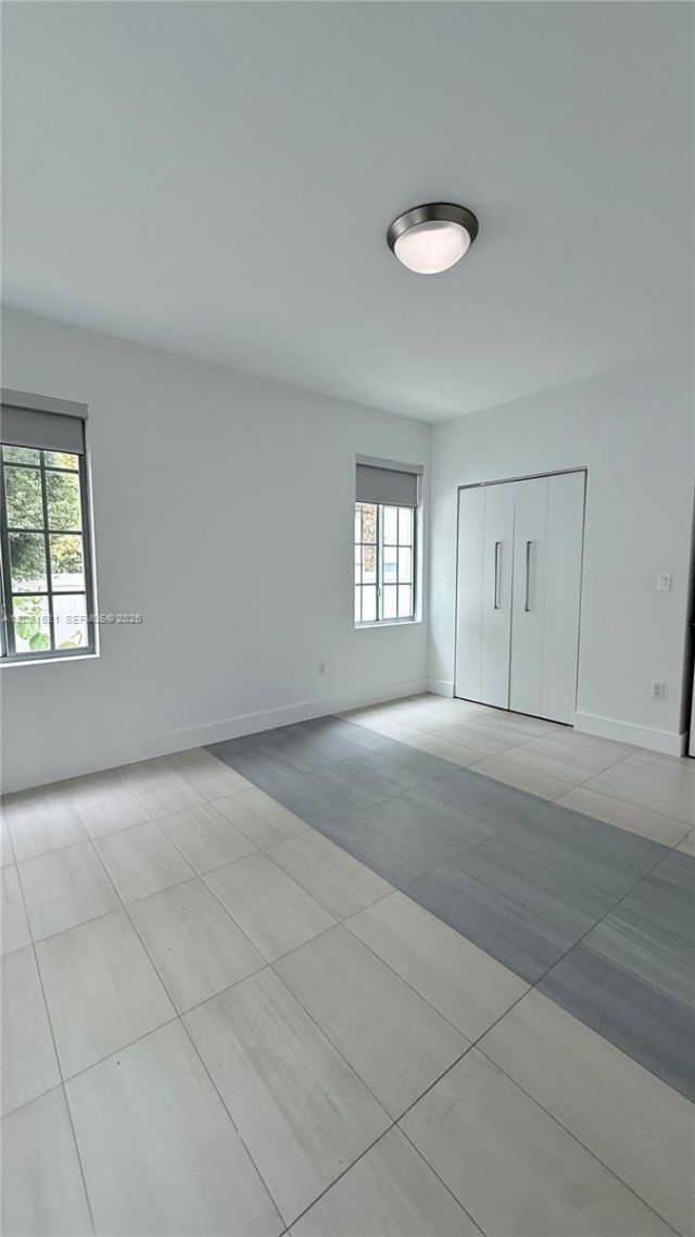 2021 Meridian Ave , Unit 6, Miami Beach, FL 33139 Photo